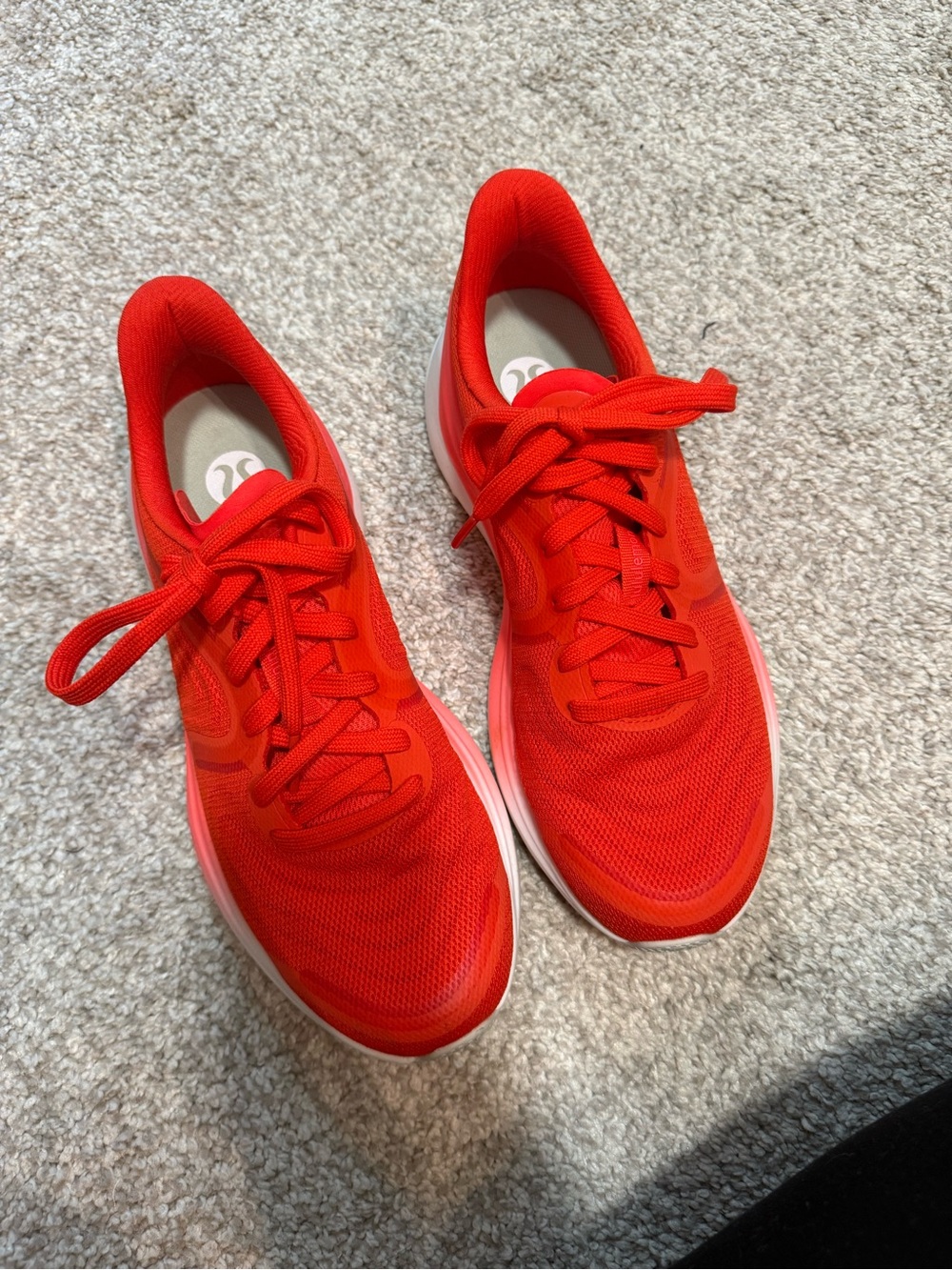 GREAT CONDITION LULULEMON WOMENS TENNIS SHOES